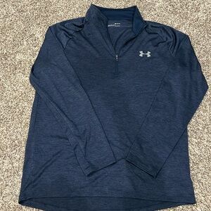 Under Armour Men’s lightweight heat gear pullover